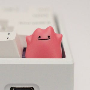 Pink blob artisan Keycap | Resin Cast Keycap | Custom fanart Keycap