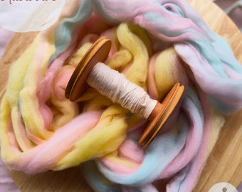Handmade roving made of 100% merino wool (21 mic) in pastel rainbow colors for hand spinning or felting - Rainbow Minis