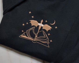 Fourth Wing Embroidered Sweatshirt, Basgiath War College Shirt, Rebecca Yoros, Fourth Wing Shirt Dragon Rider, Bookish Shirts EH106