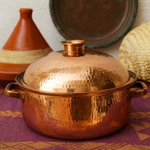 Handmade Moroccan Hammered Copper Pot with Lid – Traditional Cooking Pot, Artisan Copper Cookware, Vintage Kitchen Decor