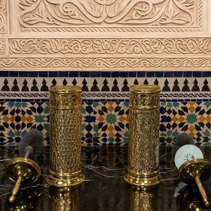 Portaescobillas de baño de latón marroquí hecho a mano / Decoración de baño vintage de latón macizo / Decoración de baño bohemia global