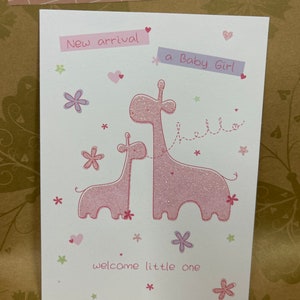 Nouvelle carte de voeux de bébé fille