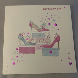 Cartão de feliz aniversário para aniversariante