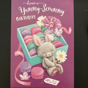 Cartão de felicitações de feliz aniversário Yummy Scrummy