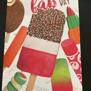 Avoir une journée fabuleuse Crème glacée Joyeux anniversaire Joyeux anniversaire Carte de vœux