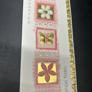 Cartão de felicitações de aniversário para filha