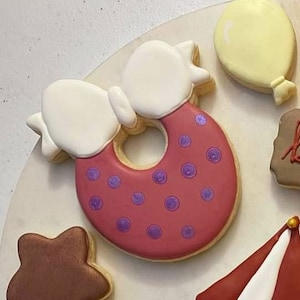Baby Bib Cookie Cutter  with Middle Cut out