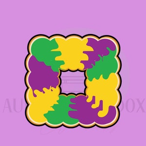 Square King Cake With Middle Cut Out | Cookie Cutter