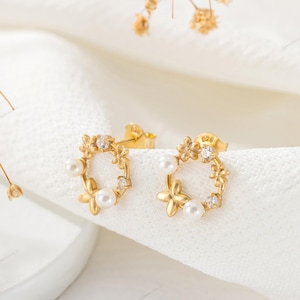 Sterling Silver Tiny Flower Wreath Stud Earrings - Silver or Gold or Rose Gold, CZ Circle Flower and Butterfly Stud Earrings