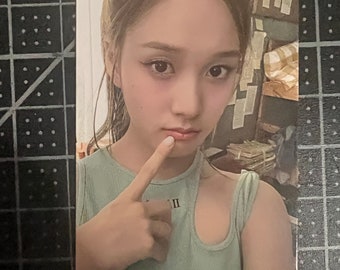 QWER Hina Official Photocard Collection - Etsy