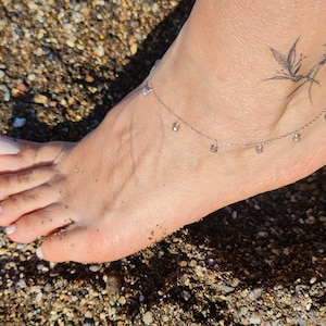 Handmade Sterling Silver Labradorite Anklet: Delicate Gemstone Chain