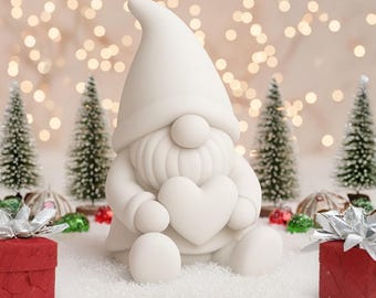 Christmas Gnome Holding Heart STL File | Valentine Gnome Holding Heart 3D Print File | Scandinavian Tomte Winter Decor Digital Download