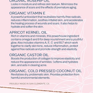 Op de afbeelding: Een roze en witte afbeelding met de voordelen van biologische huidverzorgingsingredi&euml;nten. De tekst beschrijft biologische citroen, rozenbottelolie, vitamine E, abrikozenpitolie, ricinusolie en koudgeperste kokosolie. Contactgegevens worden verstrekt.