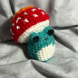 Sapo com Chapéu - Pelúcia de Crochê