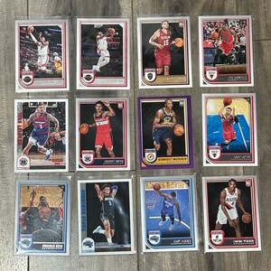 Pacchetto di carte da basket: include 25 carte come Lamelo Ball, Zach Lavine e Bradley Beal….