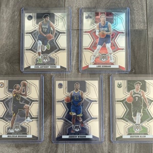 Paquete de tarjetas de baloncesto: incluye 5 tarjetas como Karl Anthony Towns, Andrew Wiggins….