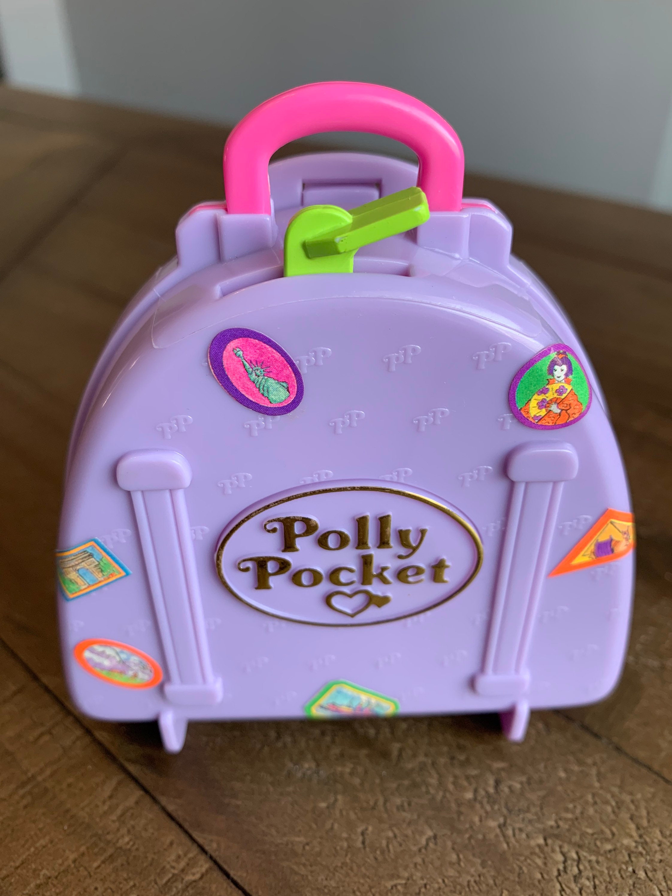 Polly Pocket snow moutain 1996