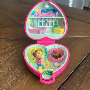 polly pocket dogs