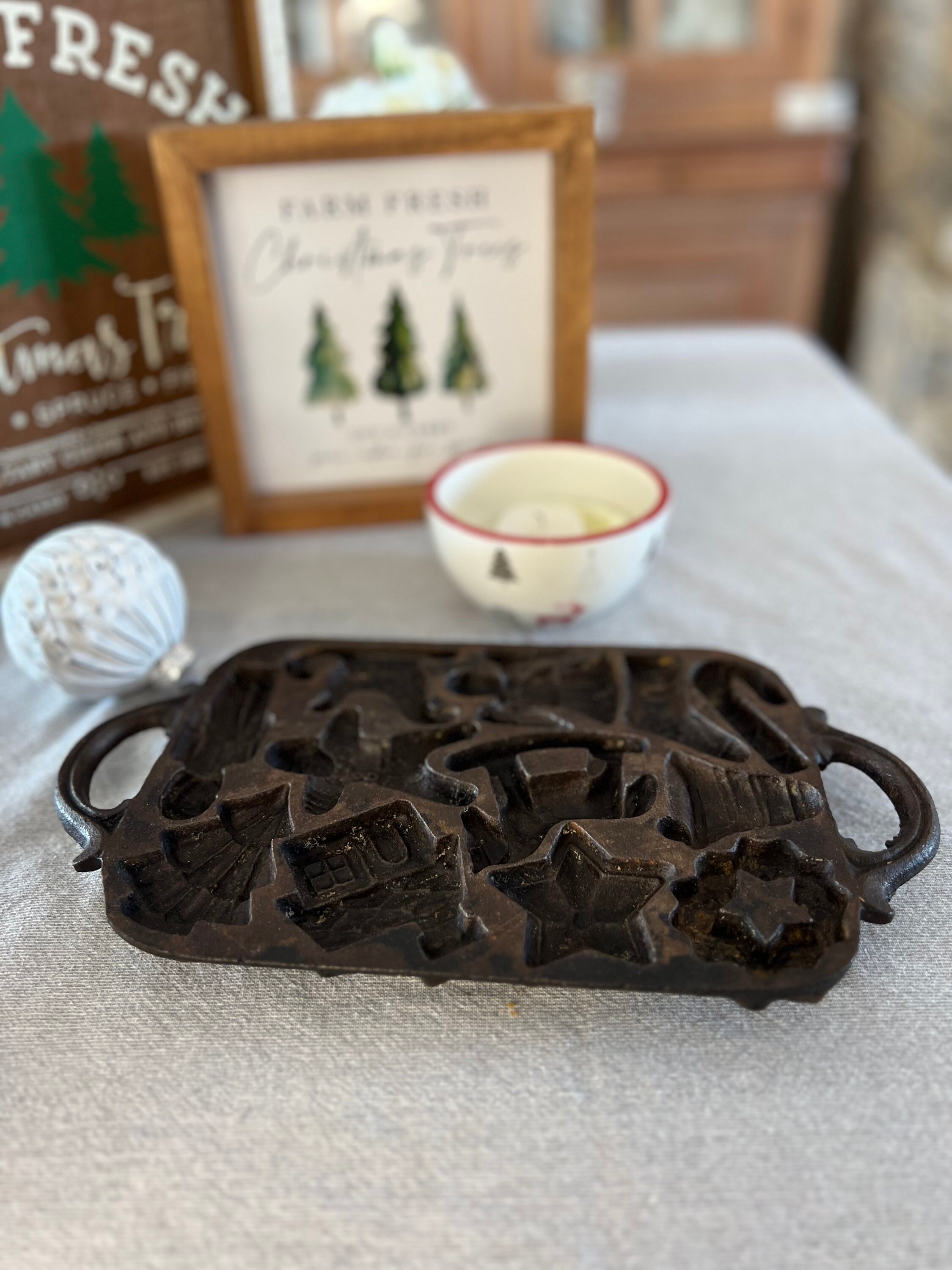 Vintage John Wright Cast Iron Christmas Cookie Pan, Holiday Baking