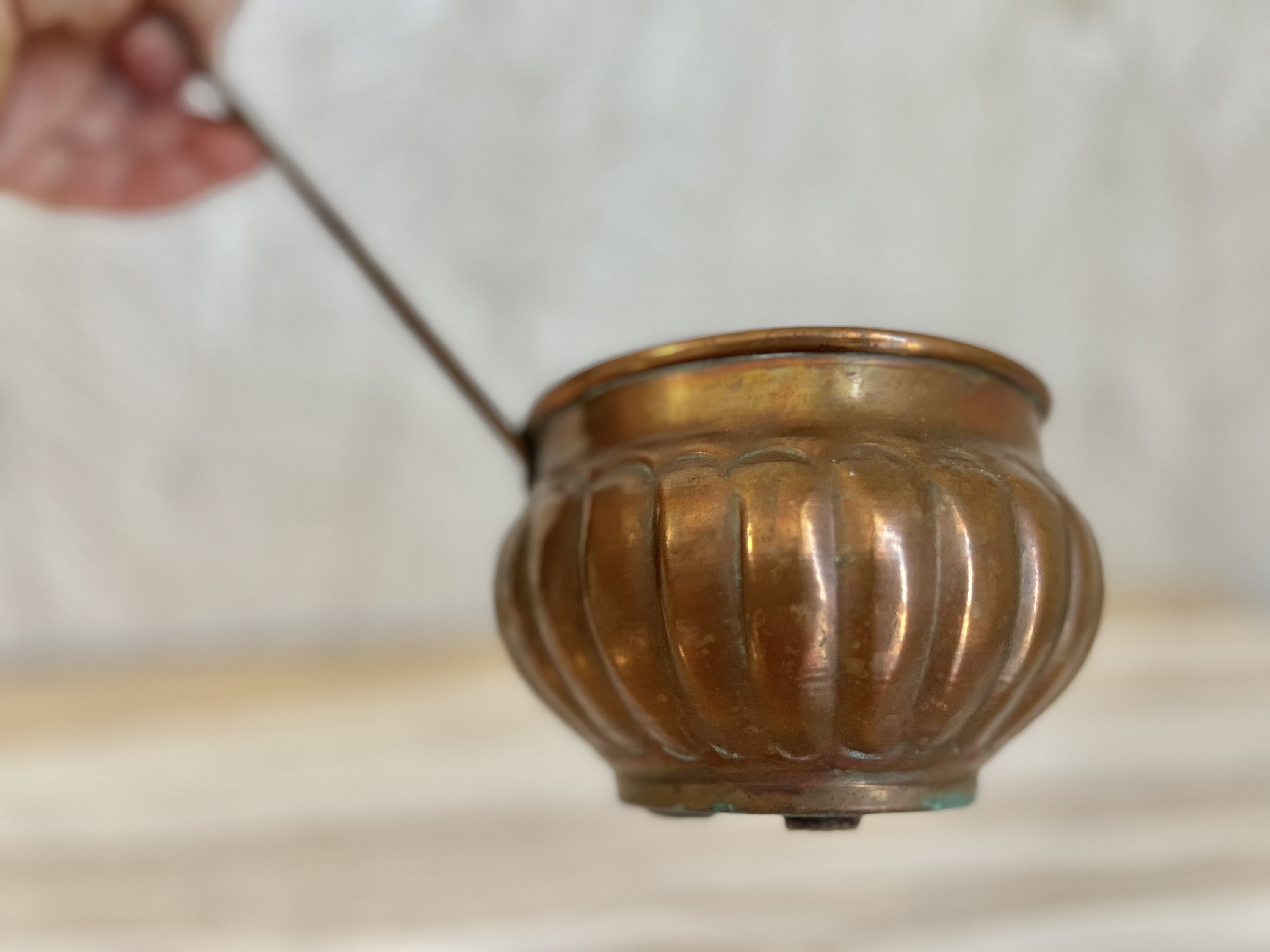 Antique metal scoop skimmer (JAS) Antique metal scoop skimmer (JAS)