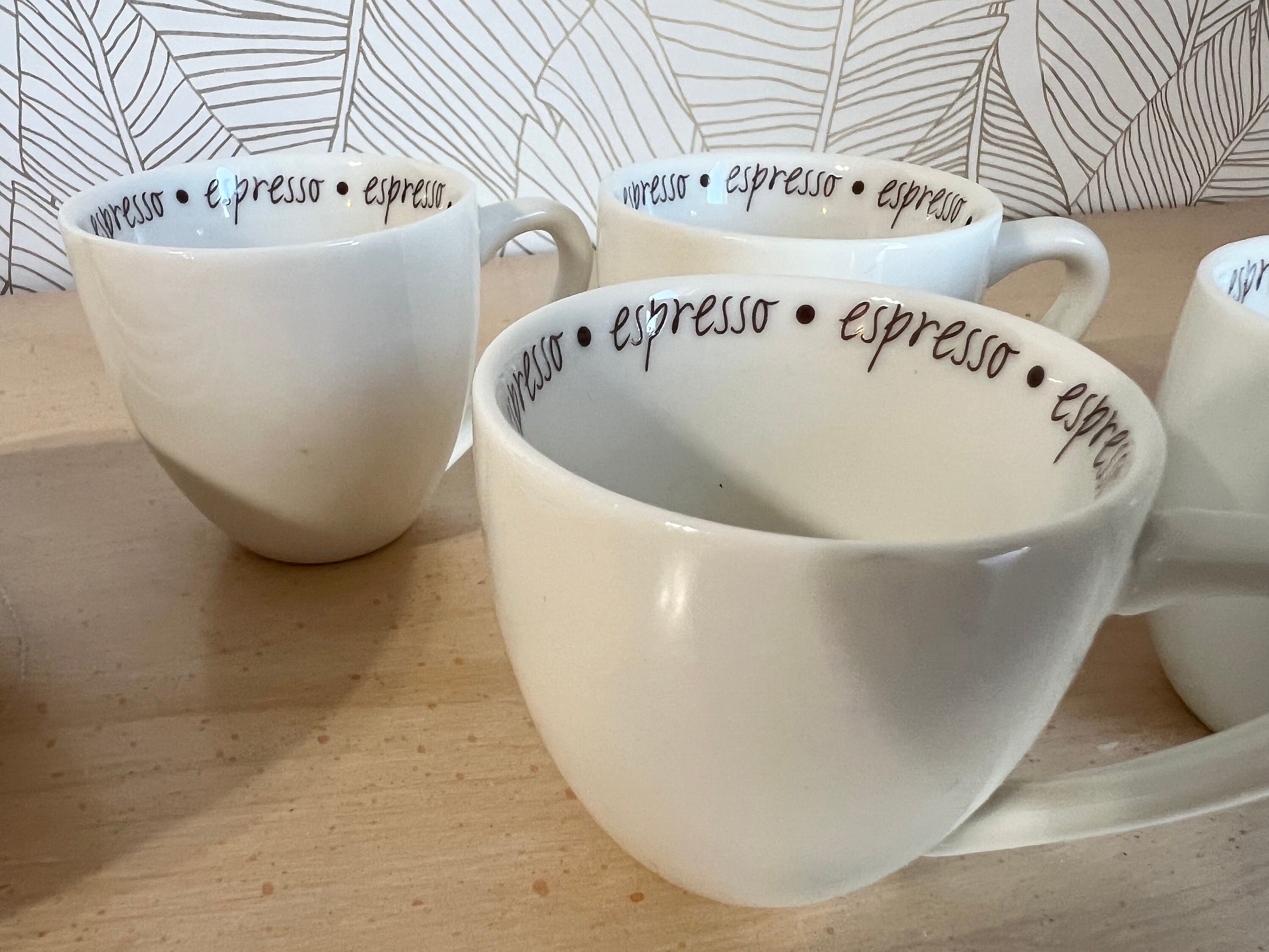 Set De 4 Tasses à Expresso Avec Soucoupes - Neuf - Marque Dot Com Gifting