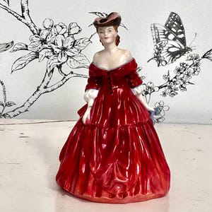   赤いドレスの女性像 陶器製置物 England Victorian Woman Figurine Red Dress - Etsy