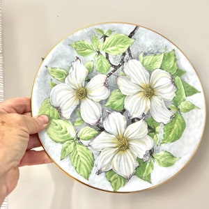 Pacific Dogwood Fine Bone China Plate, Wilgard Schiffers Art, Made in Canada