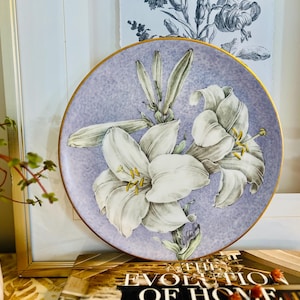 Vintage “The Quebec Madonna Lily” Wall Plate by Willard Schiffers by Sunrise Bone China, Canada