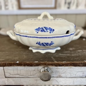 Antique White Soup Tureen with Lid – Vintage Ceramic Serving Dish, French Country Kitchen, Farmhouse Decor