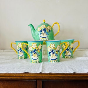 Vintage Ceramic Green and Yellow Floral Teapot and 4 Mugs Set