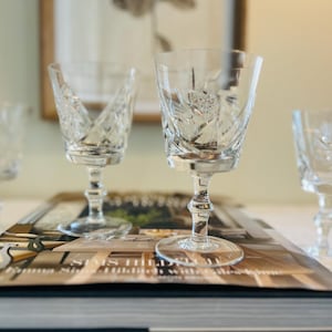 Vintage Pinwheel and Star of David Crystal Wine Glasses - Set of 4 - 1960s Mid Century Glassware