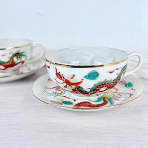 Service à thé vintage japonais Moriage Dragonware - 2 tasses et 4 soucoupes - Porcelaine nacrée à l'aspect coquille d'œuf - Porcelaine d'exportation milieu du XXe siècle