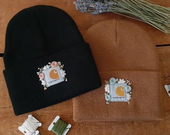 Bonnet Carhartt à fleurs brodé à la main