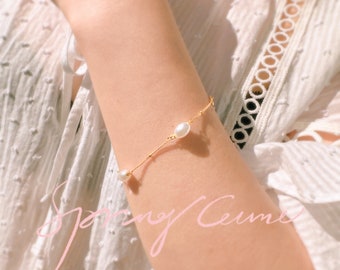 Handmade Freshwater pearl bracelet ，wedding bracelet，birthday and Christmas gift