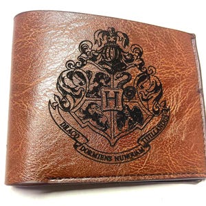 Engraved leather crest house wallet