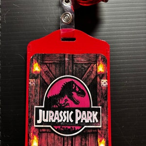 Porta credencial de dinosaurio jurásico para la oficina, la escuela, el trabajo y más. Etiqueta de identificación, equipaje con clip para carrete.