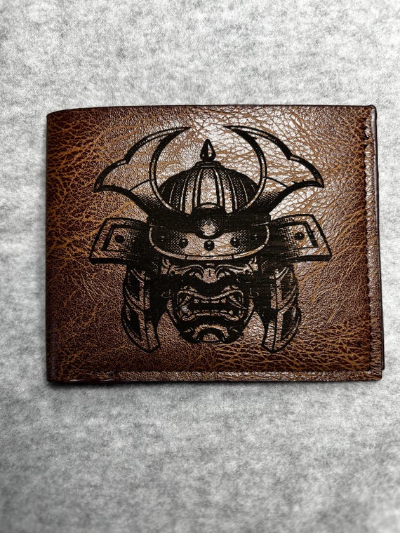 Japanese warrior Samurai Personalized Leather Wallet for Men – Custom Engraved Bifold – Gift for Husband, Boyfriend, Groomsmen, Dad –