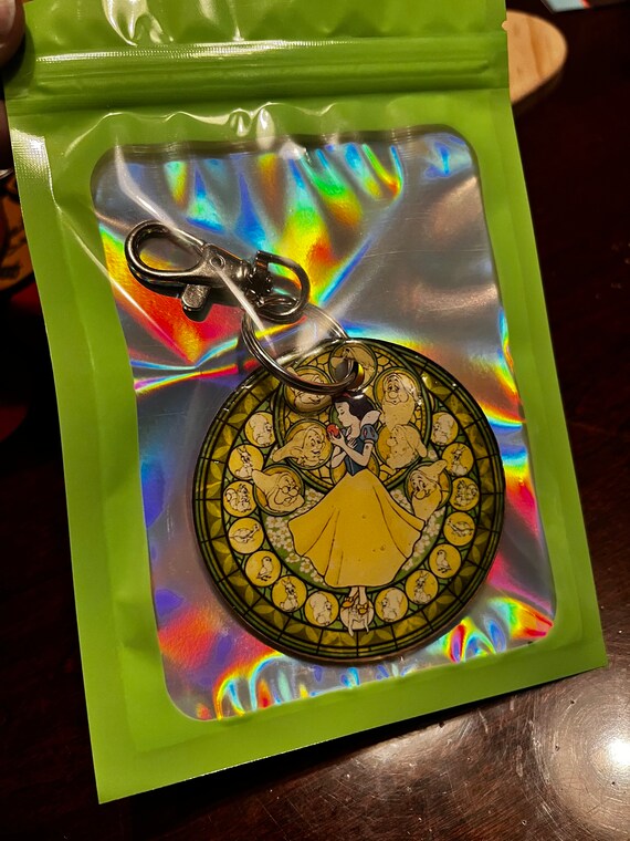 Wooden snow white keychain