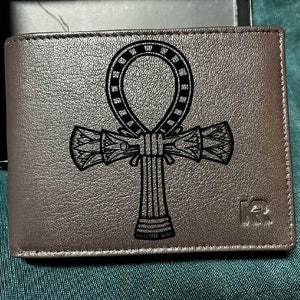 Unendlichkeitsbrieftasche aus Leder mit Gravur aus ägyptischem Leder