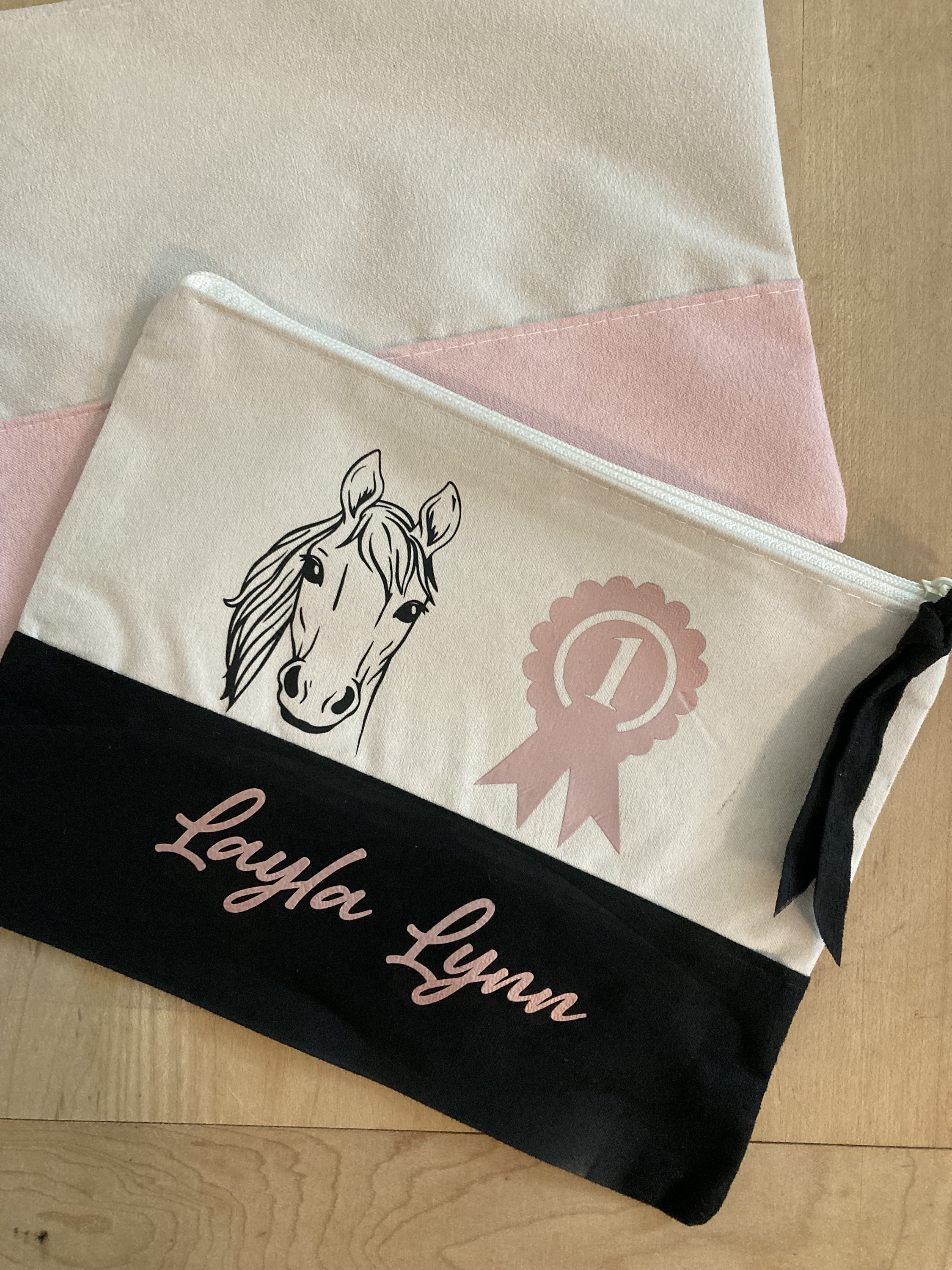 Show Ring Chic Crossbody Bag, Equestrian Show Tack Design, Perfect Show Day Accessory, Show Day Hair Accessories, Horse Show Makeup Bag, Versatile Day