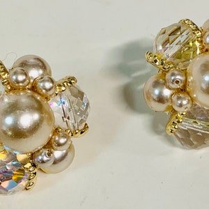 Pair of Buttons with Crystals, gold beads and Pearls 1"