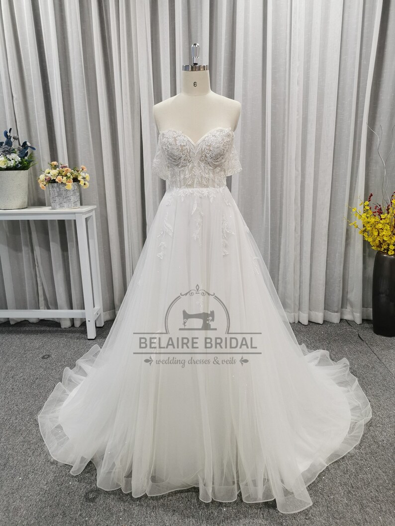 Lace applique off-shoulder tulle summer bridal gowns W426 zdjęcie 1