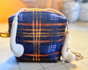 Teeny zipper bags