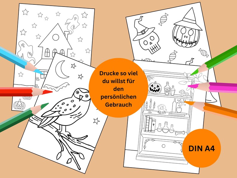 Op de afbeelding: Vier zwart-witte kleurplaten met Halloween-thema's. De pagina's bevatten een spookhuis, een uil, een schedel met een heksenhoed en een plank met drankjes en kaarsen. De tekst op de pagina luidt "Drucke so viel du willst f&uuml;r den pers&ouml;nlichen Gebrauch DIN A4".