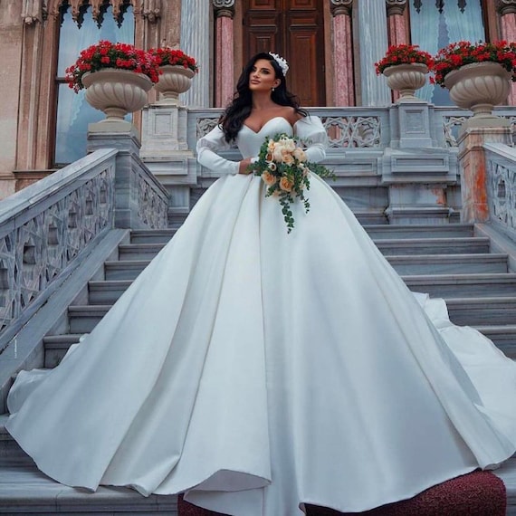 The 16 Best Whimsical Wedding Dresses of 2023