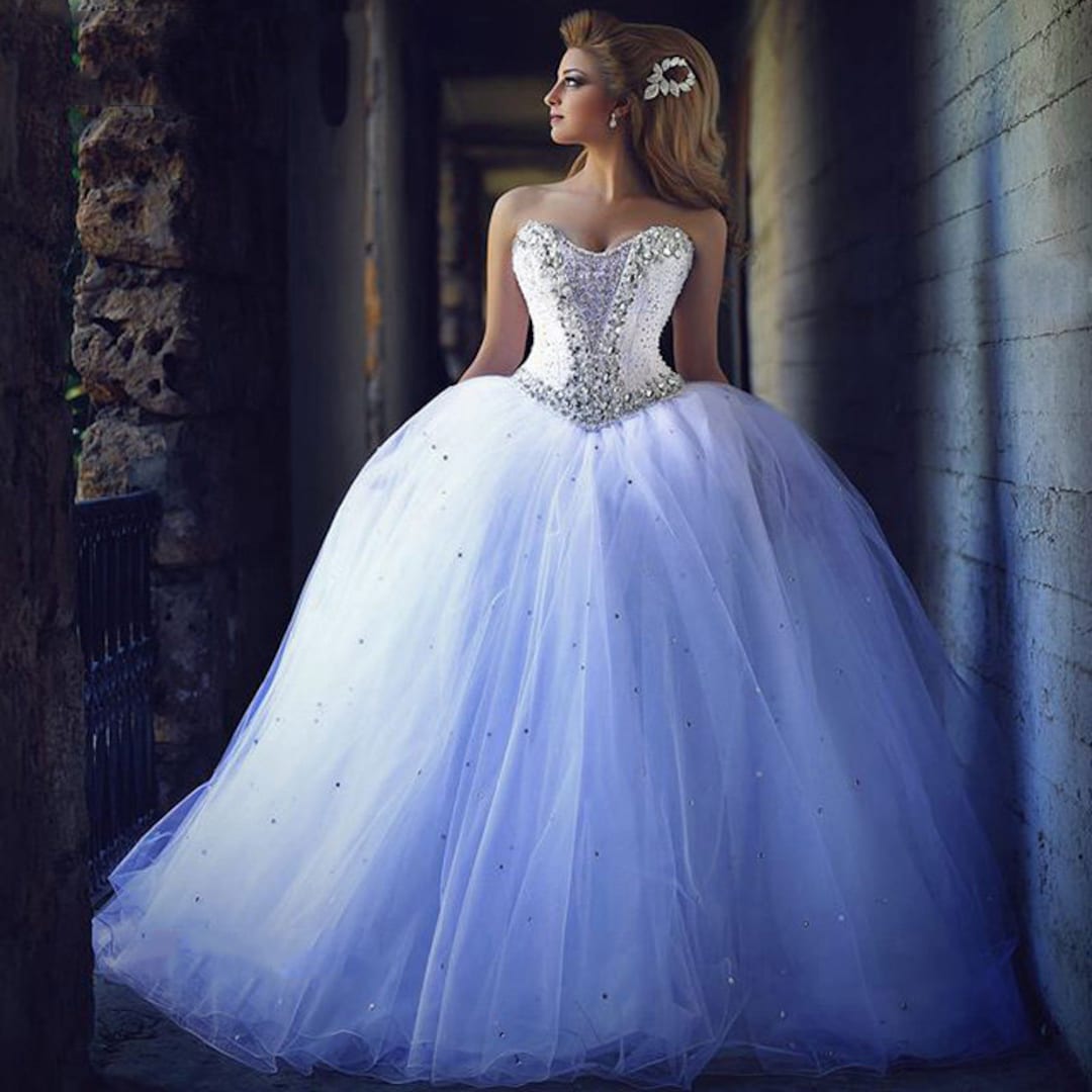Luxury Crystals Princess Wedding Dresses Sweetheart Sleeveless Bridal ...