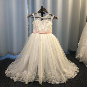 Princess Lace Tulle Appliqued Floor-Length Wedding Flower Girl's Dress Birthday Party Baby Girl's Dress