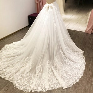 Luxury Lace Tulle Wedding Detachable Train 6 Layers Removable Skirt For Dresses Bridal Overskirt (Front 45 inches, Back 67 inches)