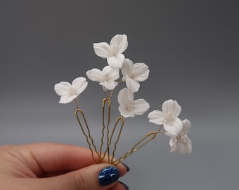 Dainty Floral Hair Pin Set, with Ivory Beaded Centres. Perfect for Summer Weddings and Romantic Brides