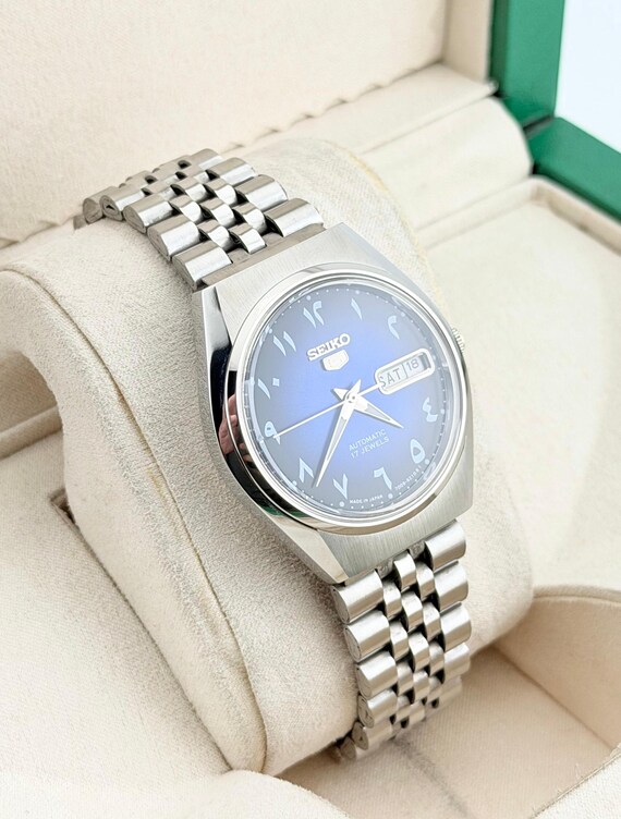 Classic Seiko 5 Arabic Men's wrist Automatic Move… - image 5